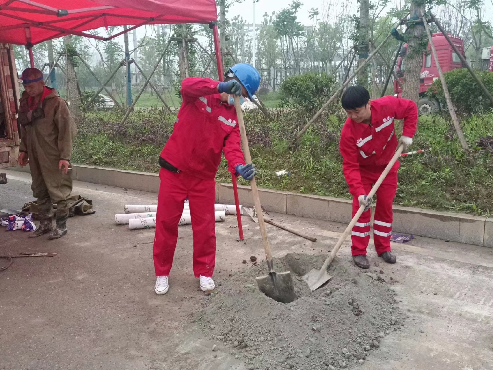 菏泽管道疏通哪家好】及时进行市政管道清淤